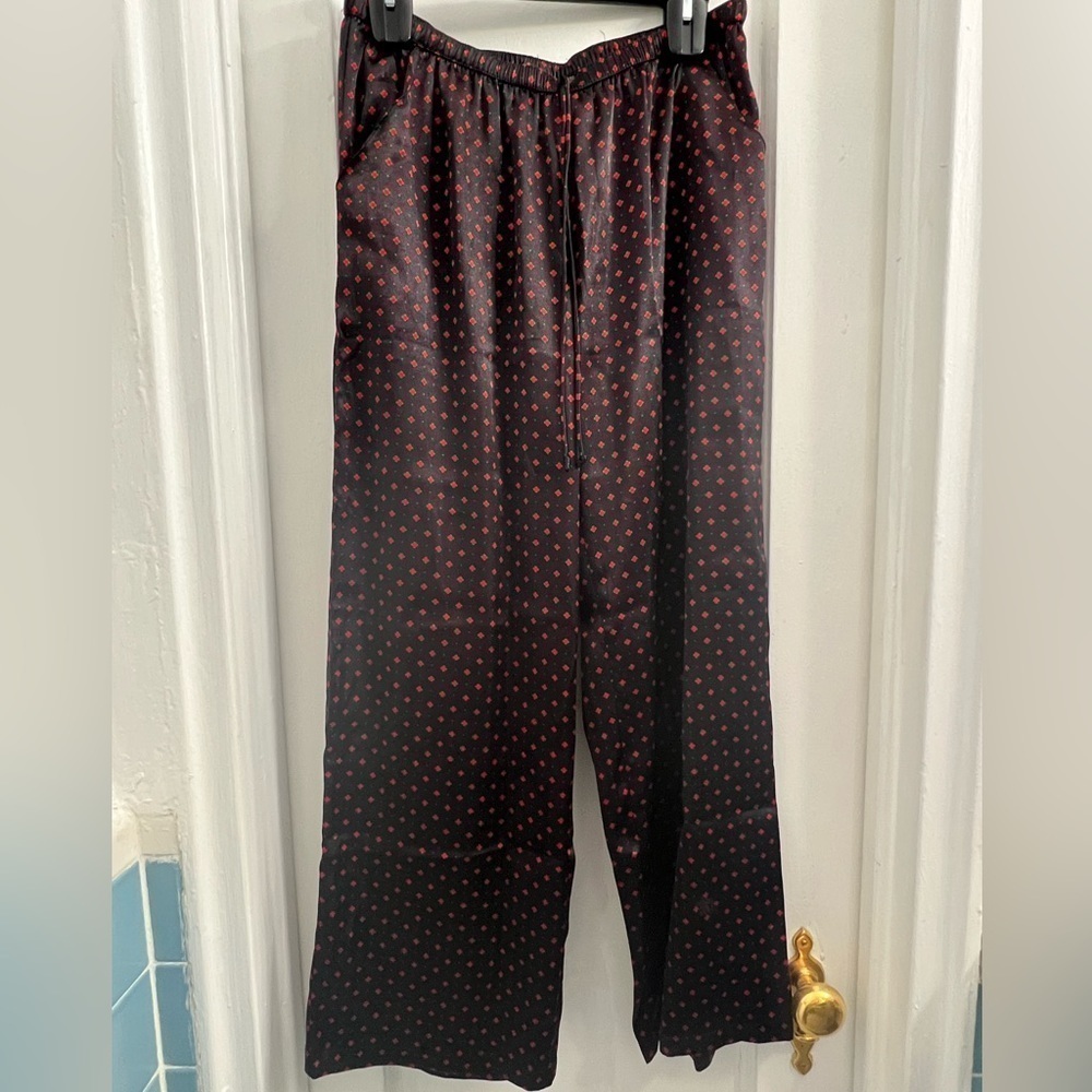 In Bloom‎ Pajama Pants in black and red clover print size M